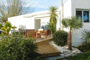 holiday home with indoor pool, Le Porge